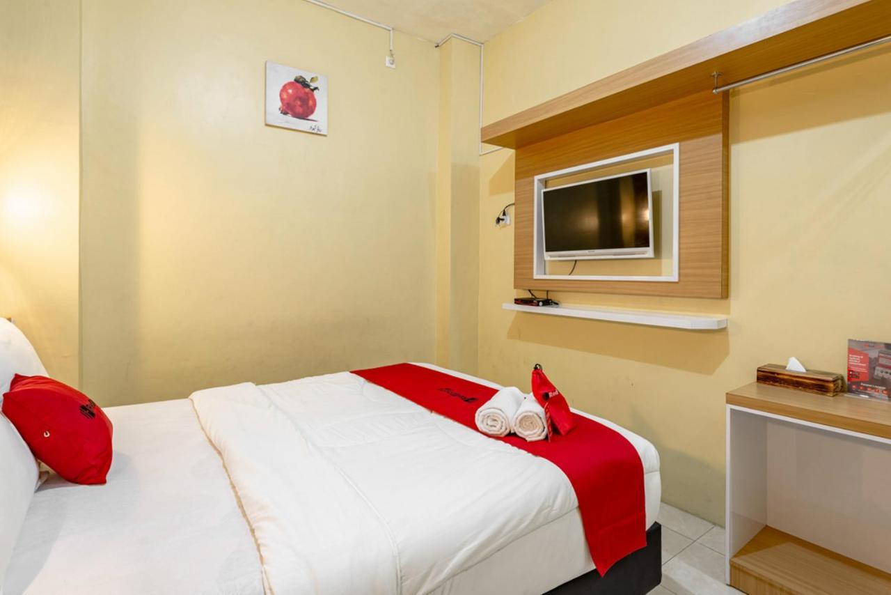 Reddoorz Near Dino Park Hotel Маланг Екстериор снимка