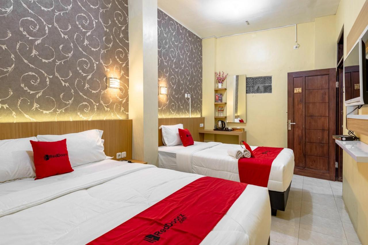 Reddoorz Near Dino Park Hotel Маланг Екстериор снимка